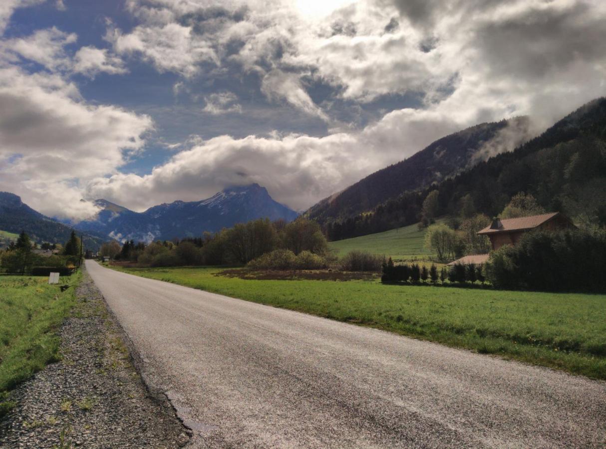 Appartement T2 A Bernex Avec Wifi, Vue Sur Montagne Kültér fotó
